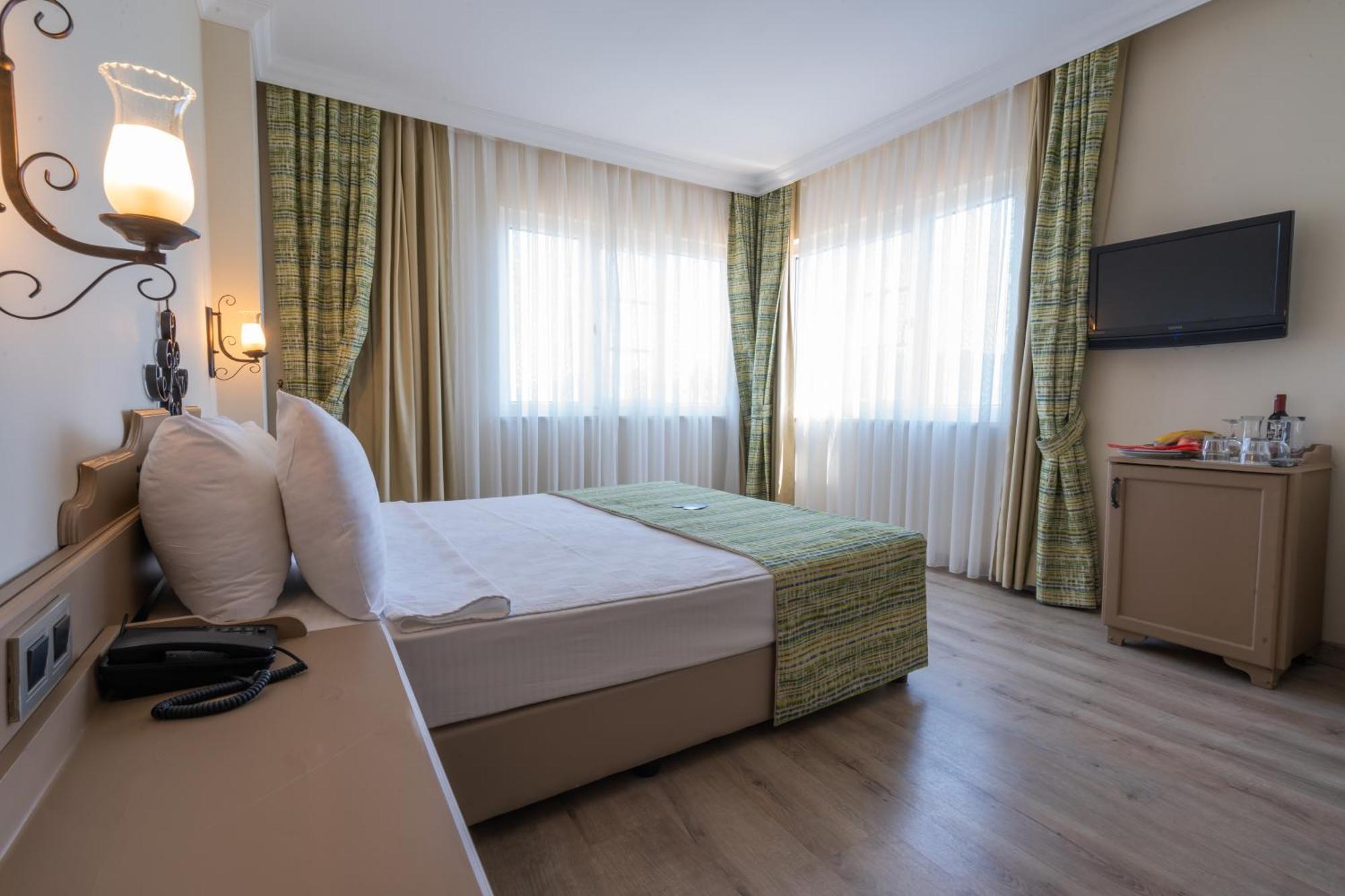 Grand Yazici Club Marmaris Palace Exterior photo